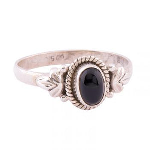 OVAL LEAF SIDE BLACK ONYX RING